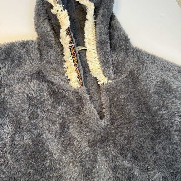 Natural Life Oversized Blanket Hoodie Pullover Gray Fringe Trim Teddy One Size - Picture 8 of 12